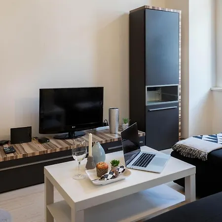 Apartment Spacious Design Loft In Heart Of The City Center